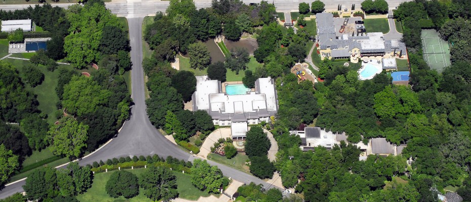http://www.dpmdifference.com/wp-content/blogs.dir/10/files/2012/04/4686-Meadowood-Aerials4-930x400.jpg
