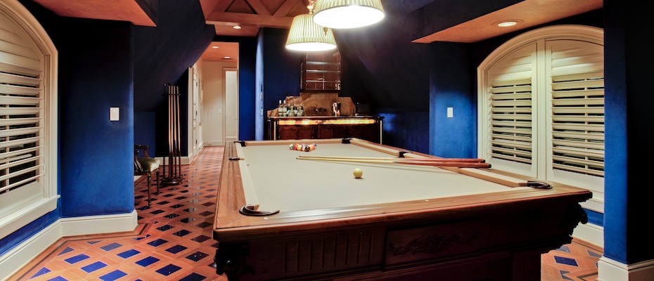 http://www.dpmdifference.com/wp-content/blogs.dir/10/files/2012/05/Upstairs-Game-Room.jpg