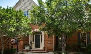 5806 Redwood Court Dallas 75209